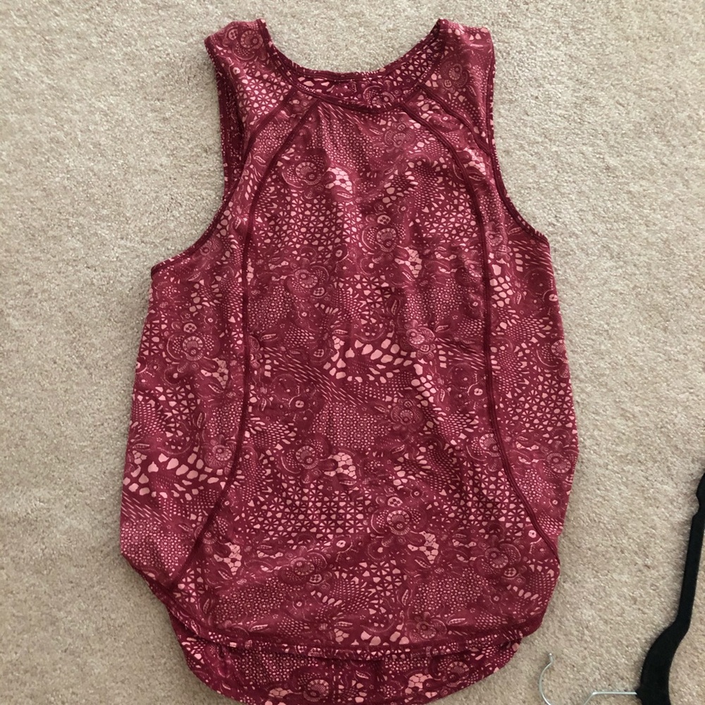 Lululemon tank
